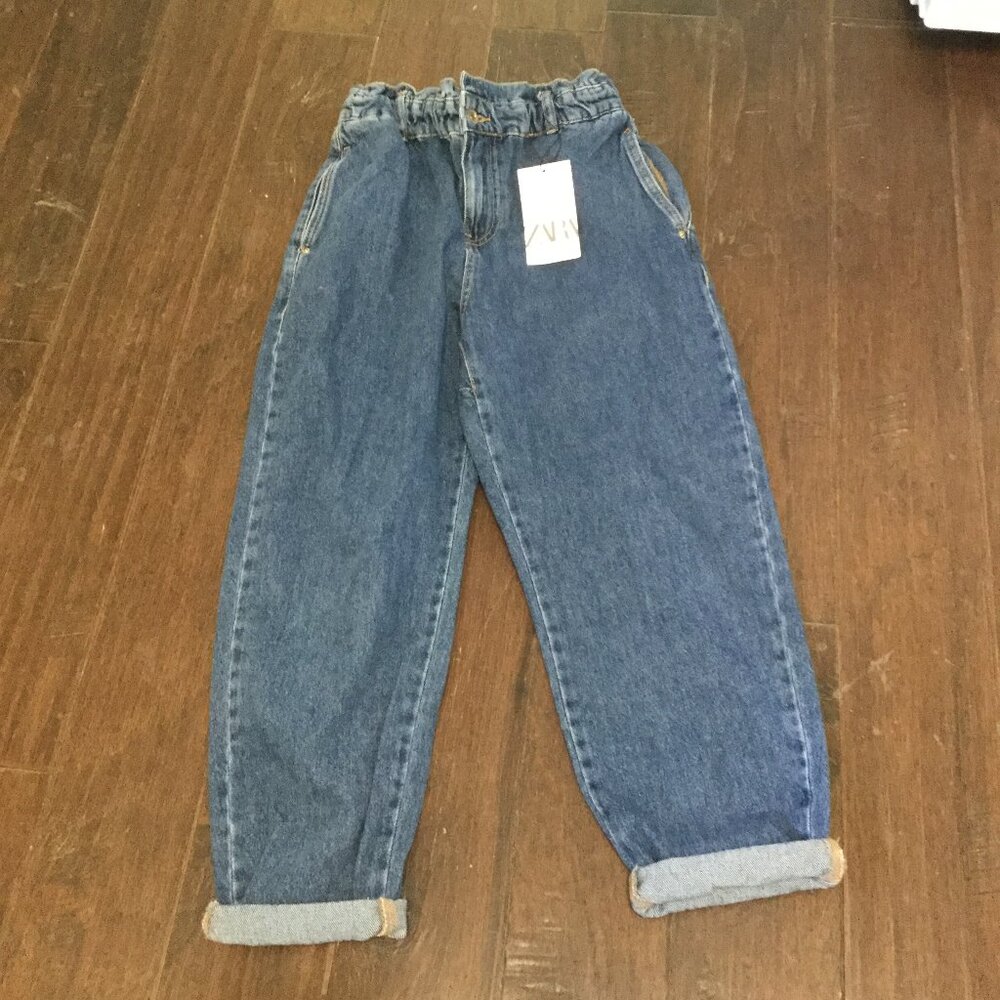 NWT Zara paper bag waist  baggy fit carrot leg size 4 ankle length rigid denim